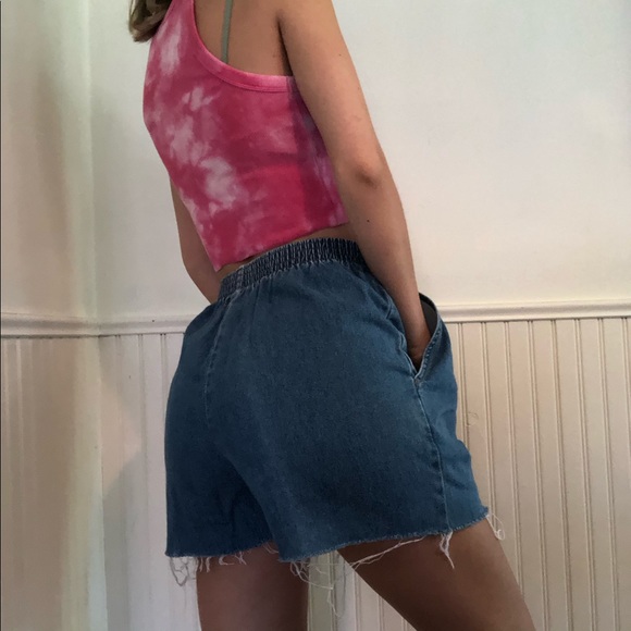 vintage chic denim cut offs with elastic waist - Picture 3 of 4